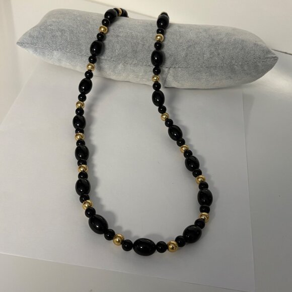 Black and Gold Tone Beaded Necklace Oval and Round Beads 30 in Classic Versatile - Picture 3 of 8